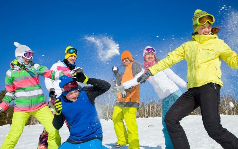快乐滑雪场滑雪图片