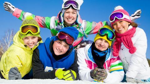 快乐滑雪场滑雪图片