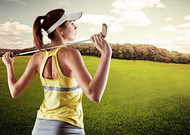 草地美女高尔夫球运动图片