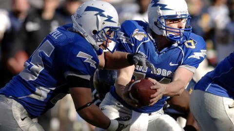 橄榄球比赛运动图片