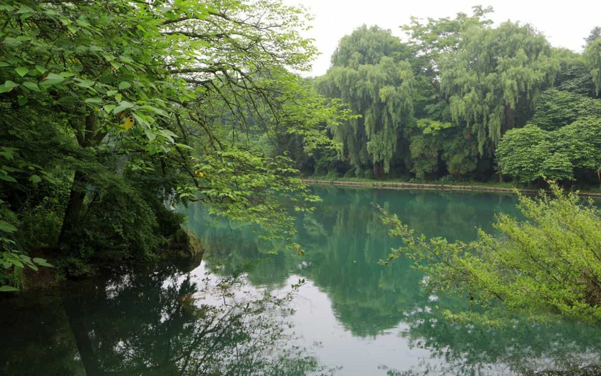 旅游渡假胜地花溪公园图片