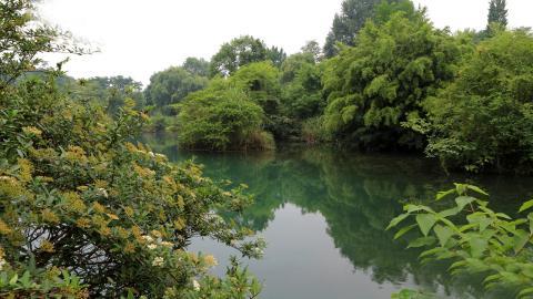 旅游渡假胜地花溪公园图片