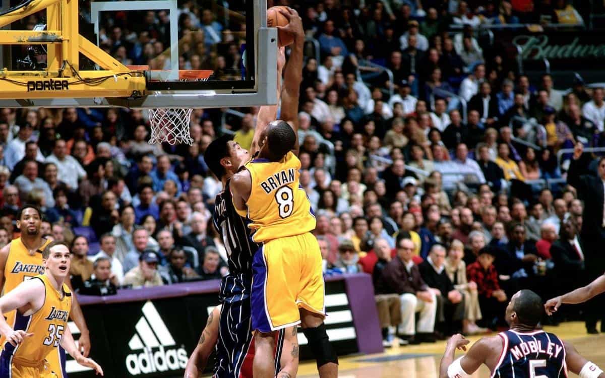 篮球运动员NBA球星科比图片