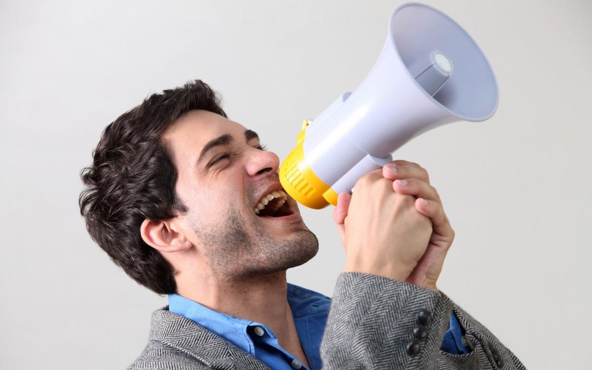 手持扩音喇叭图片