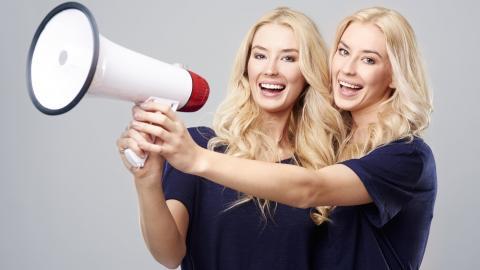 手持扩音喇叭图片