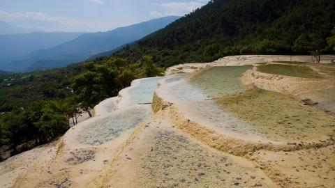 白水台天然美景图片