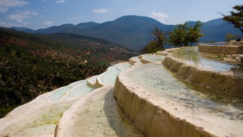 白水台天然美景图片