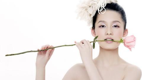 李沁美女头像图片