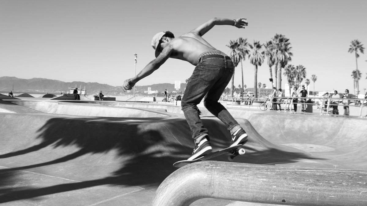 滑板极限运动图片