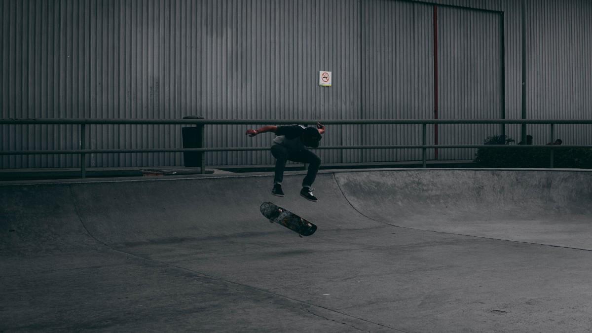 滑板极限运动图片