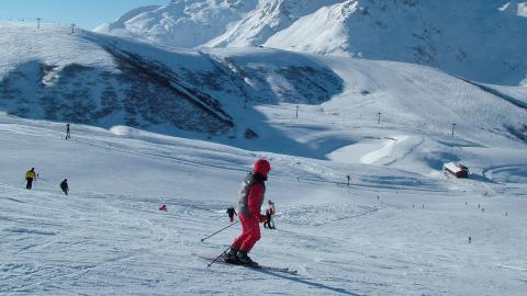 户外滑雪运动图片2