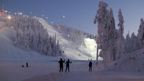 户外滑雪运动图片2