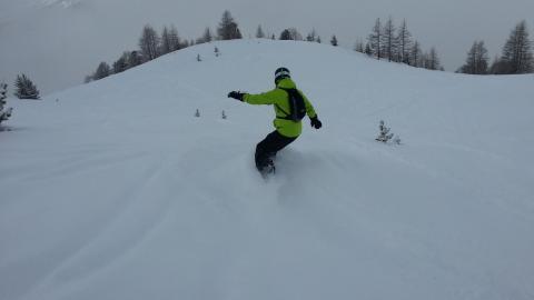 户外滑雪运动图片2