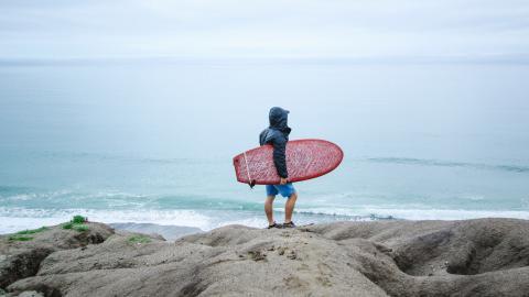 唯美的海边冲浪运动图片