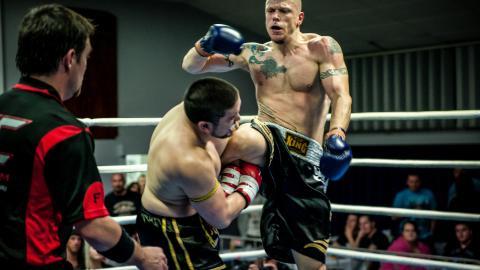 拳击比赛格斗图片