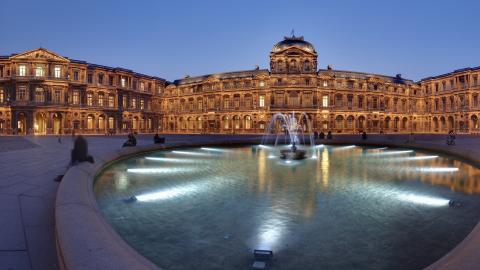 法国巴黎卢浮宫高清图片