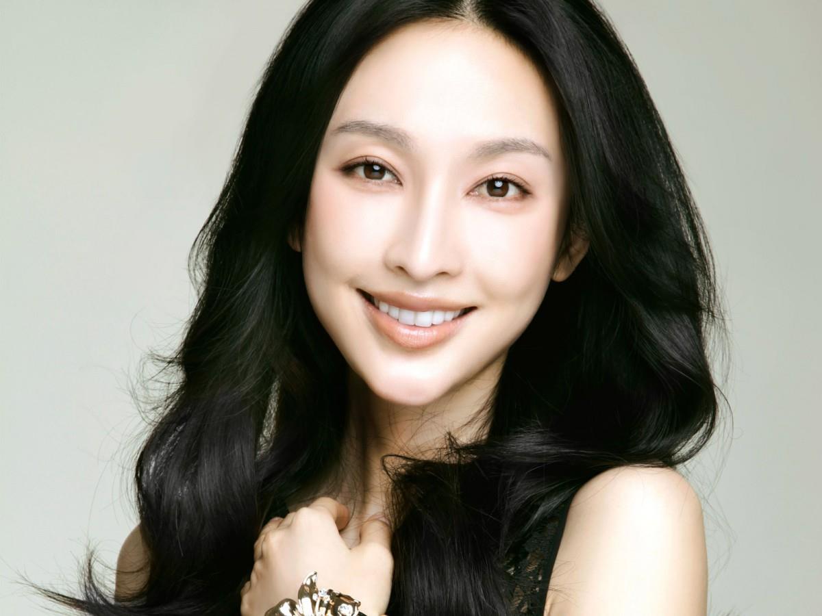 张俪美女高清图片