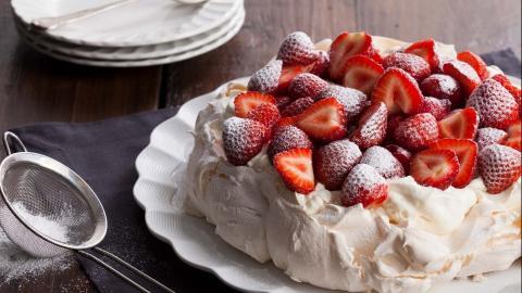 各式各样的草莓蛋糕图片