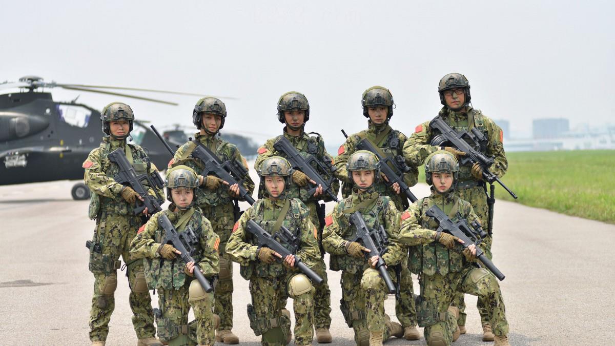 我是特种兵之火凤凰剧照图片