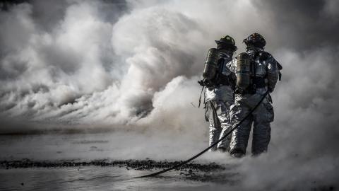 最可爱的人消防员图片