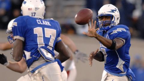 橄榄球比赛运动图片