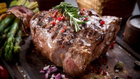 香喷喷的烤肉图片