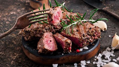 香喷喷的烤肉图片