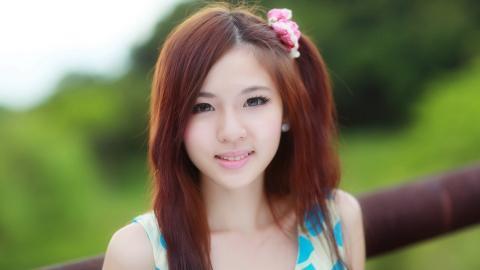 鲜花般青春少女图片