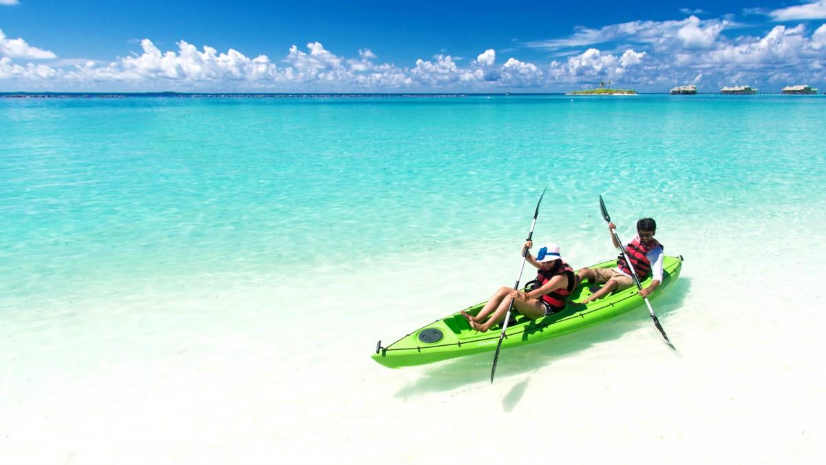 划皮艇运动图片