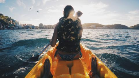 划皮艇运动图片