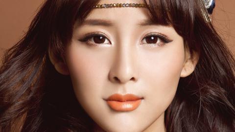 贾青甜美高雅图片