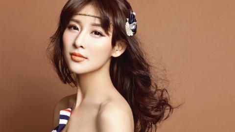 贾青甜美高雅图片