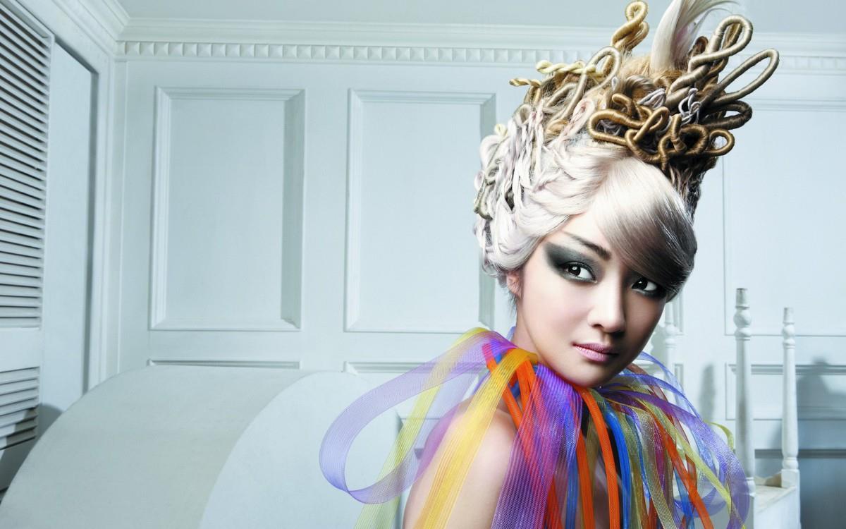 时尚美女美发造型图片