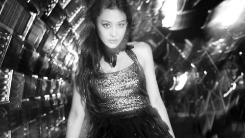 高清美女张馨予图片