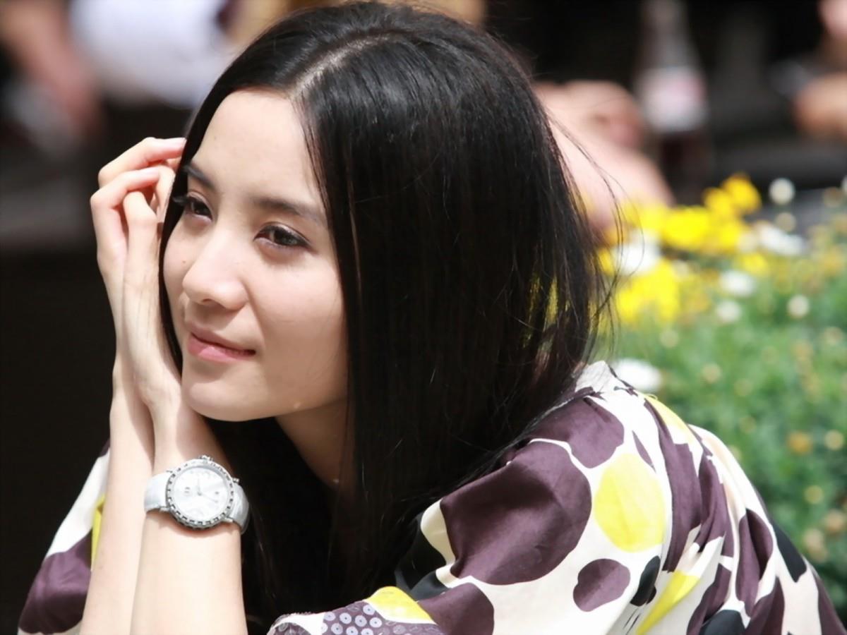 宋佳女明星图片