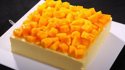 香甜可口的芒果蛋糕图片