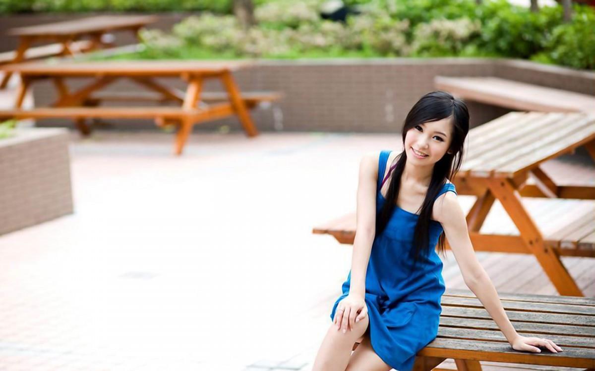 清纯可人的小学妹图片