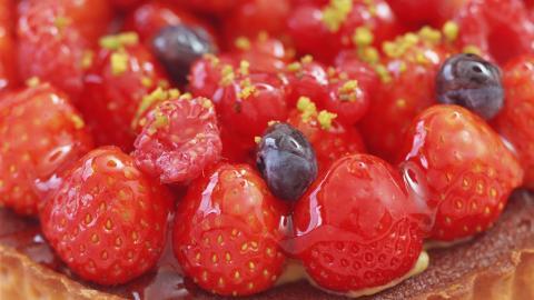 美味甜品草莓蛋糕图片