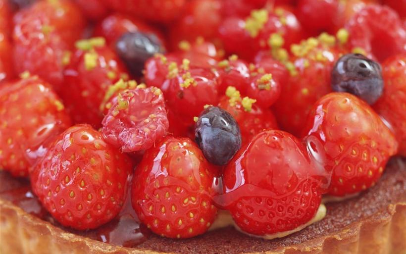美味甜品草莓蛋糕图片