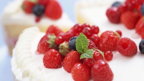 美味甜品草莓蛋糕图片