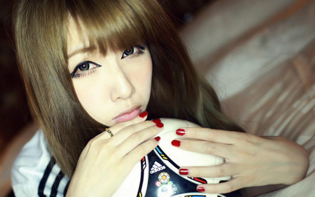 美女足球宝贝图片