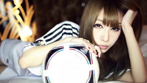 美女足球宝贝图片