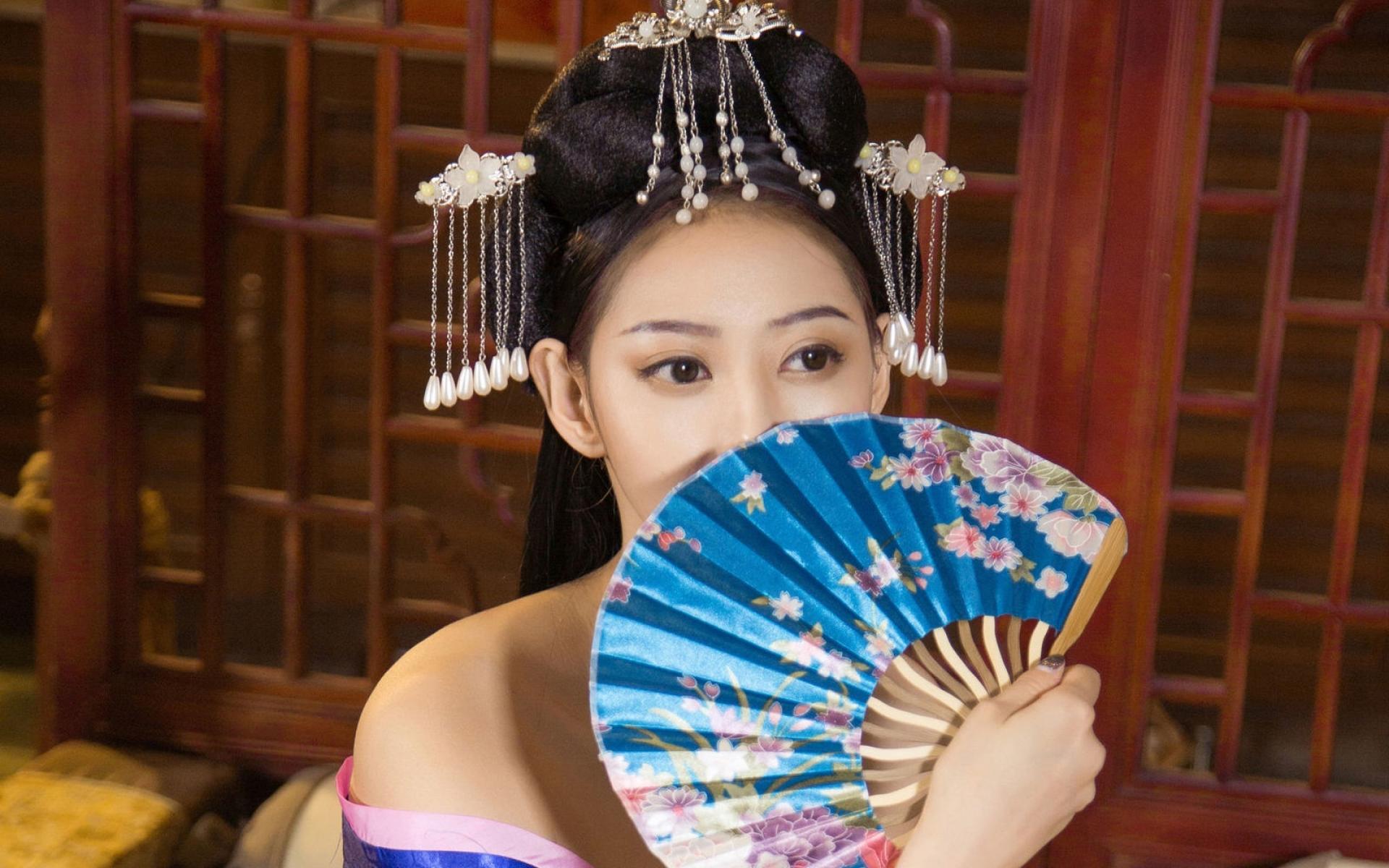 古装美女气质典雅迷人电脑桌面壁纸图片