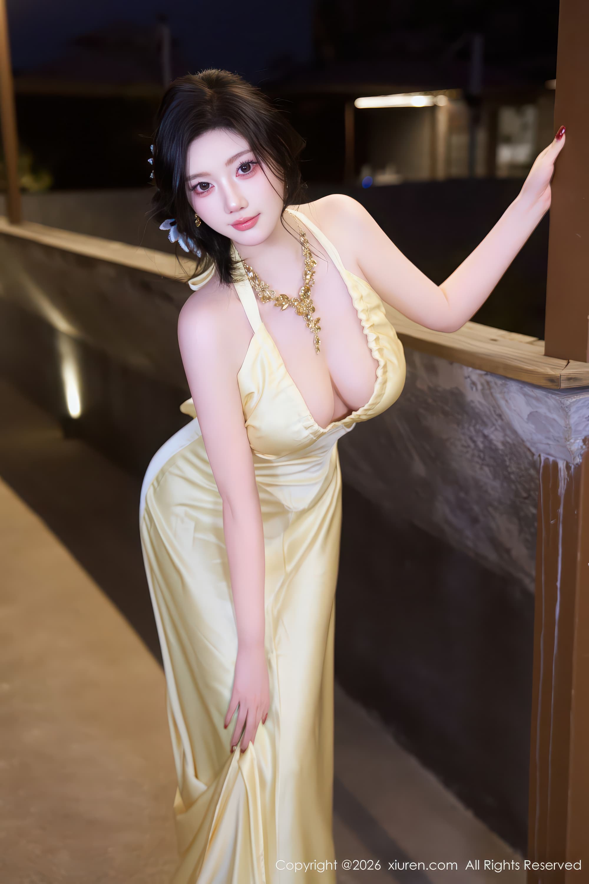 清纯少女风美女模特杨晨晨长礼服高清写真