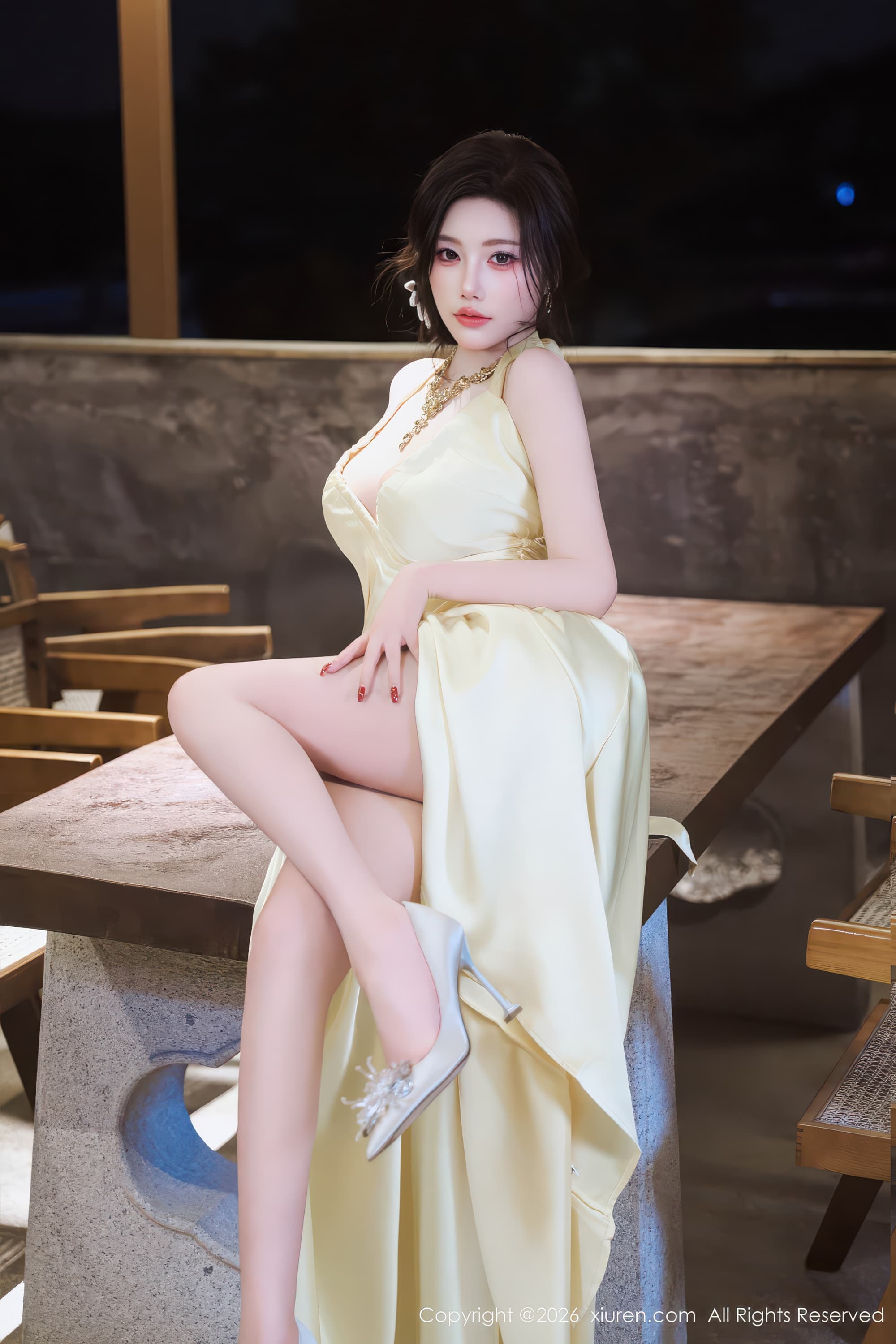 清纯少女风美女模特杨晨晨长礼服高清写真