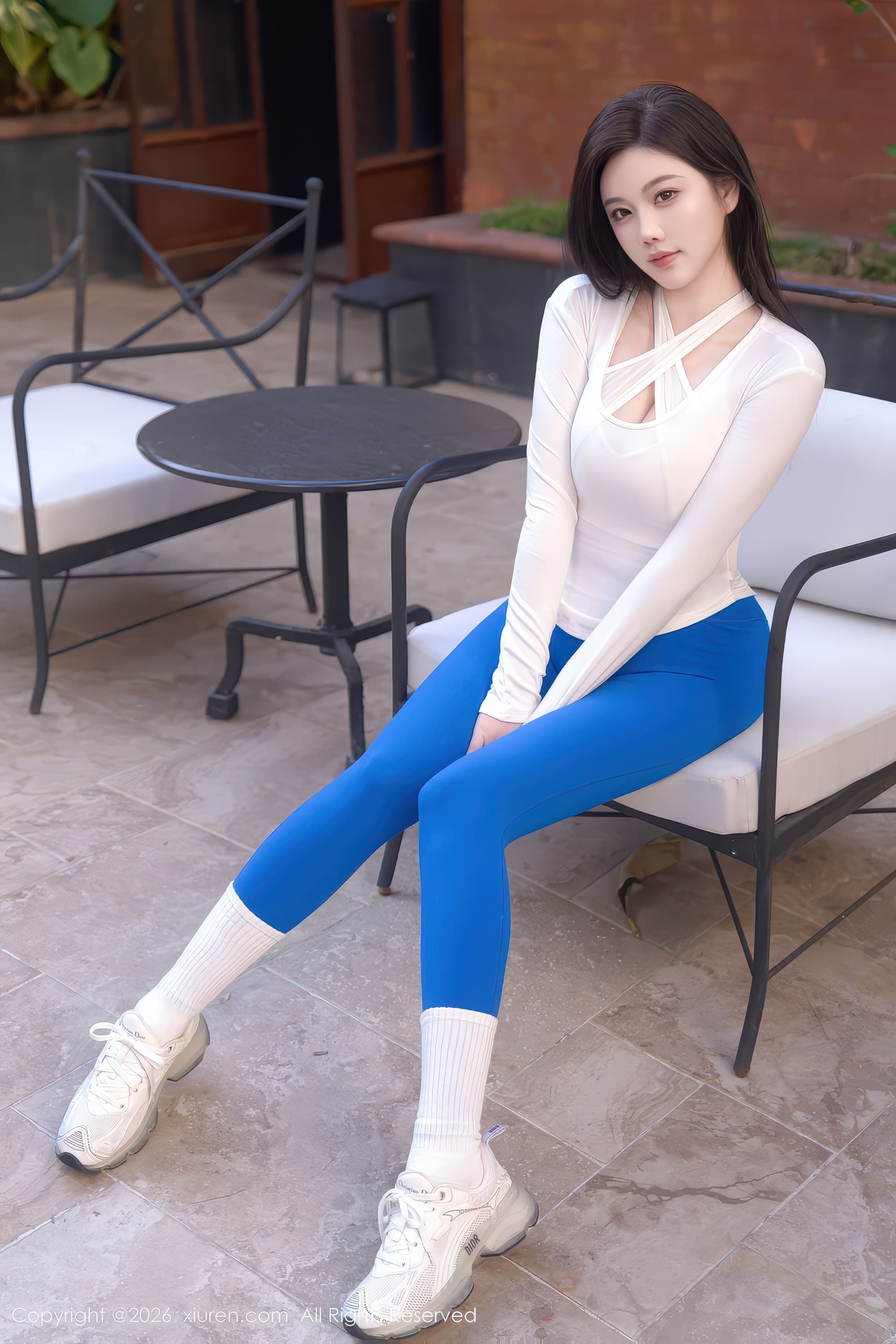 网红模特杨晨晨蓝色瑜伽裤健身房高清写真