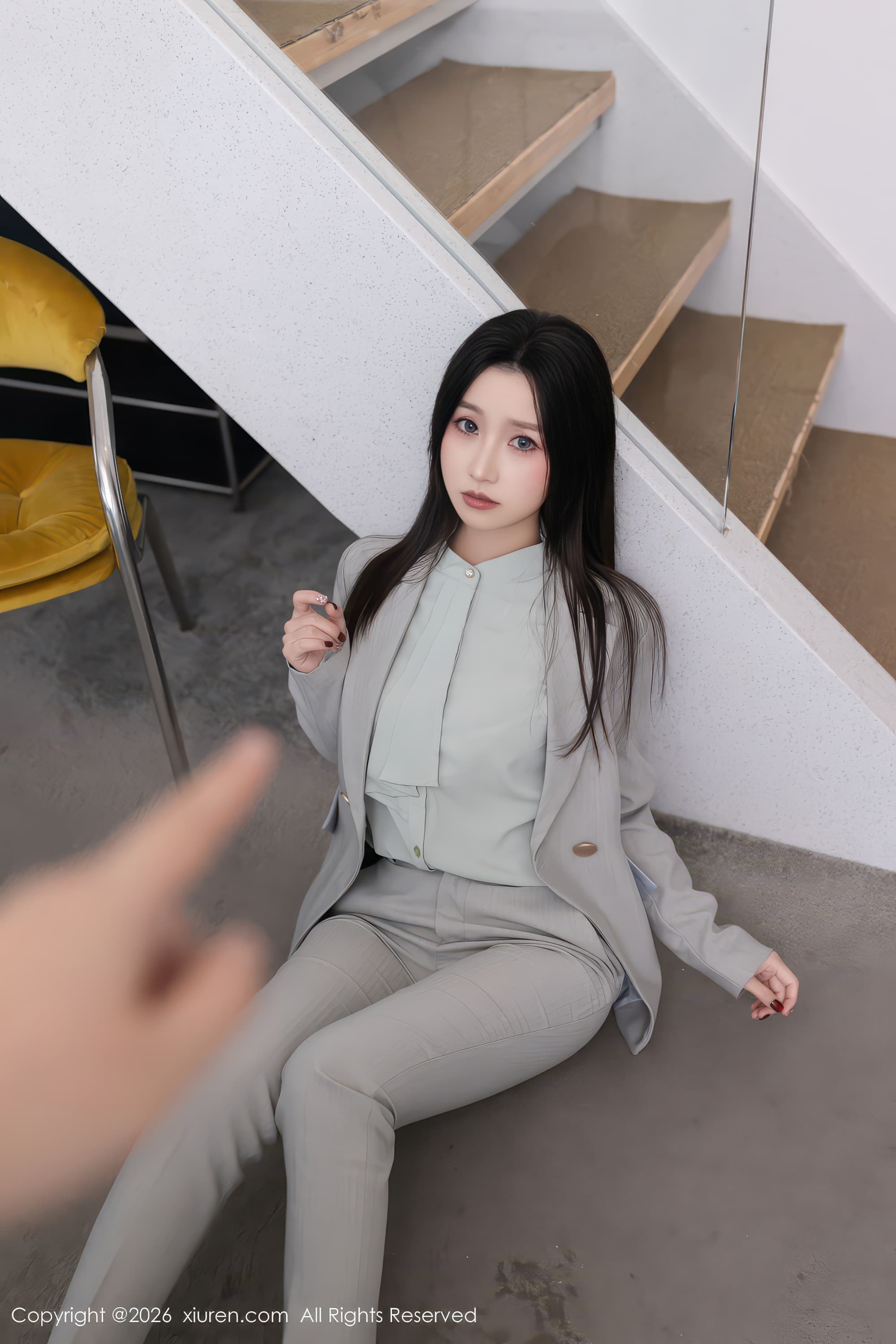 网络写真模特杏子Yada白色内衣翘臀高清图片