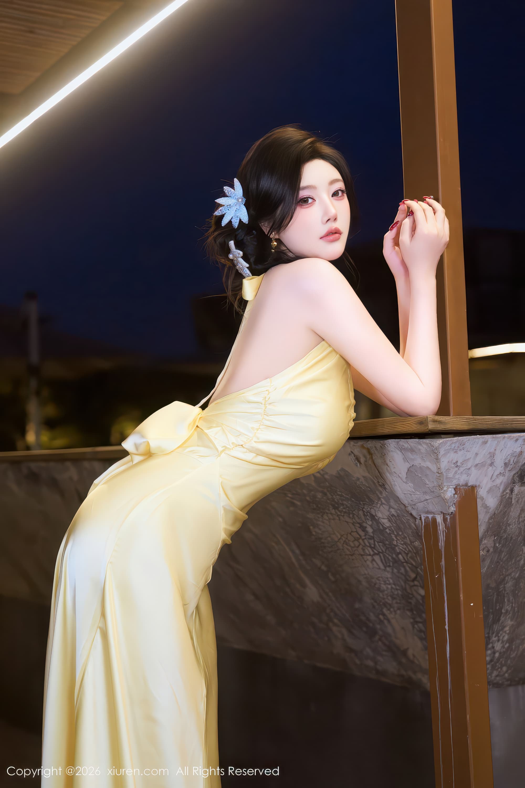 清纯少女风美女模特杨晨晨长礼服高清写真