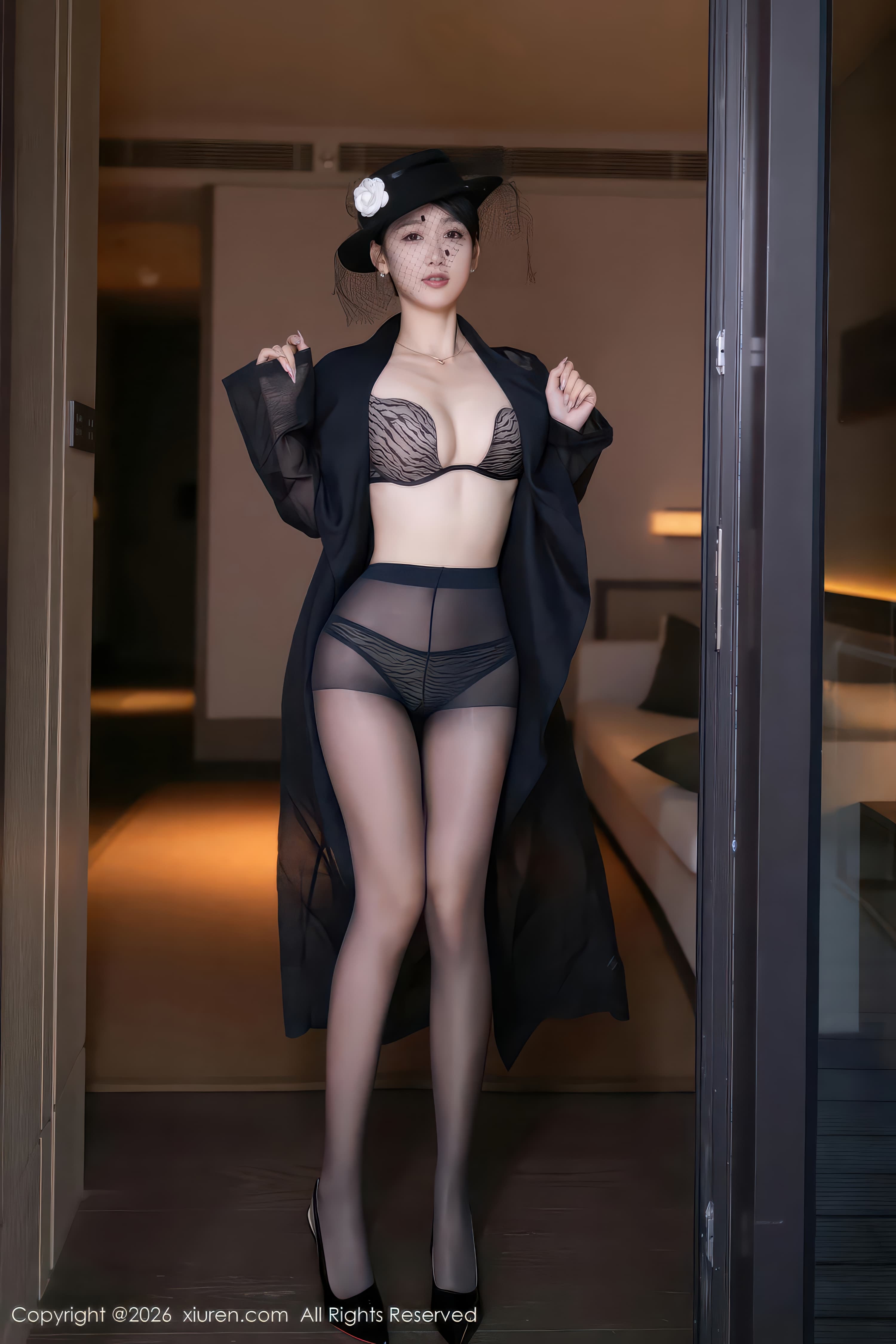 人气模特唐安琪可甜可咸黑丝内衣绝美高清写真
