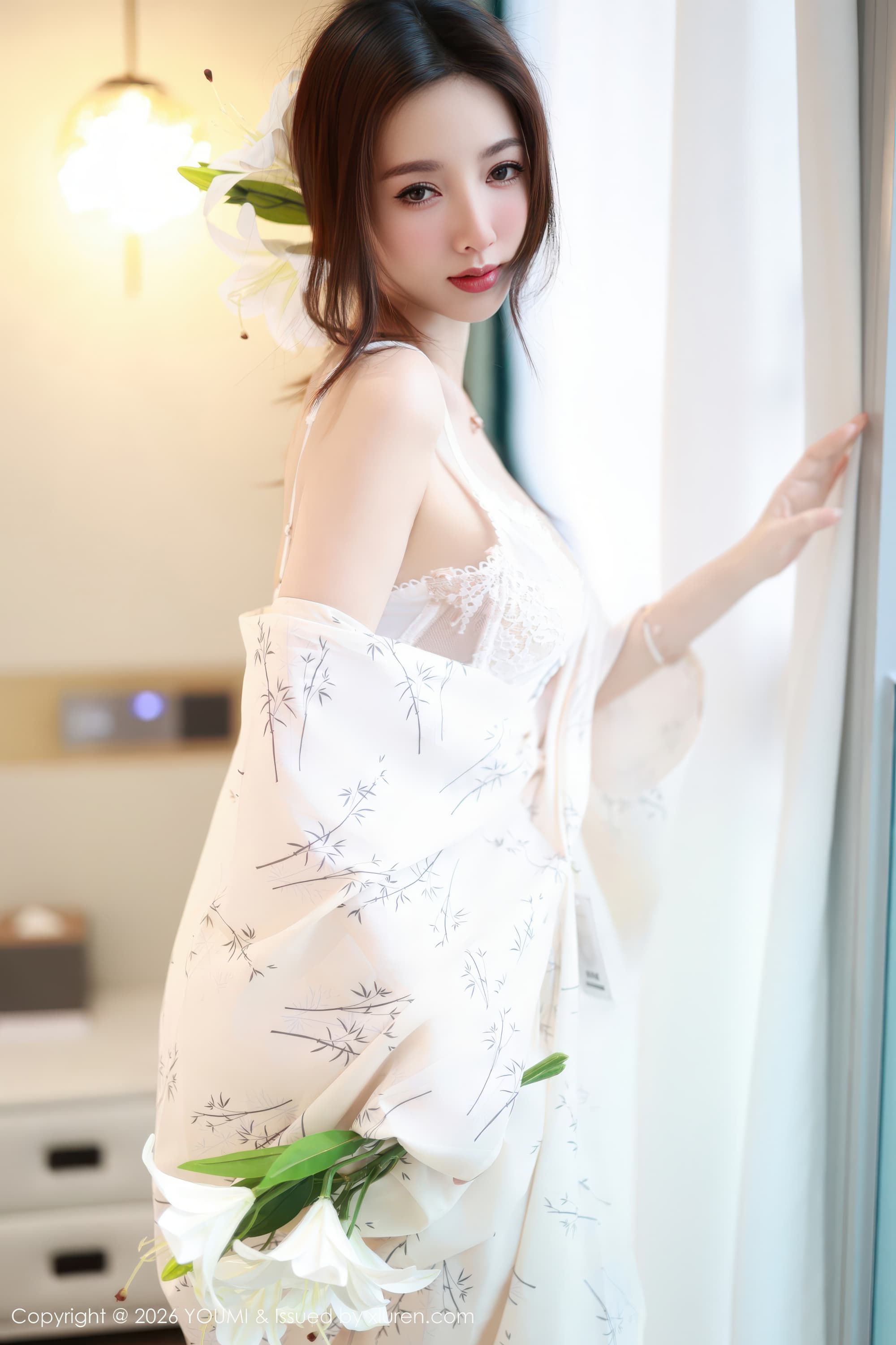 桃之夭夭双胞胎模特御姐Twins-桃桃白色气质长裙优雅纯欲写真